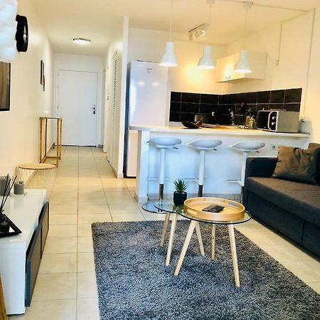 Appartement Au Bord De L'Eau Le Moule Exterior foto