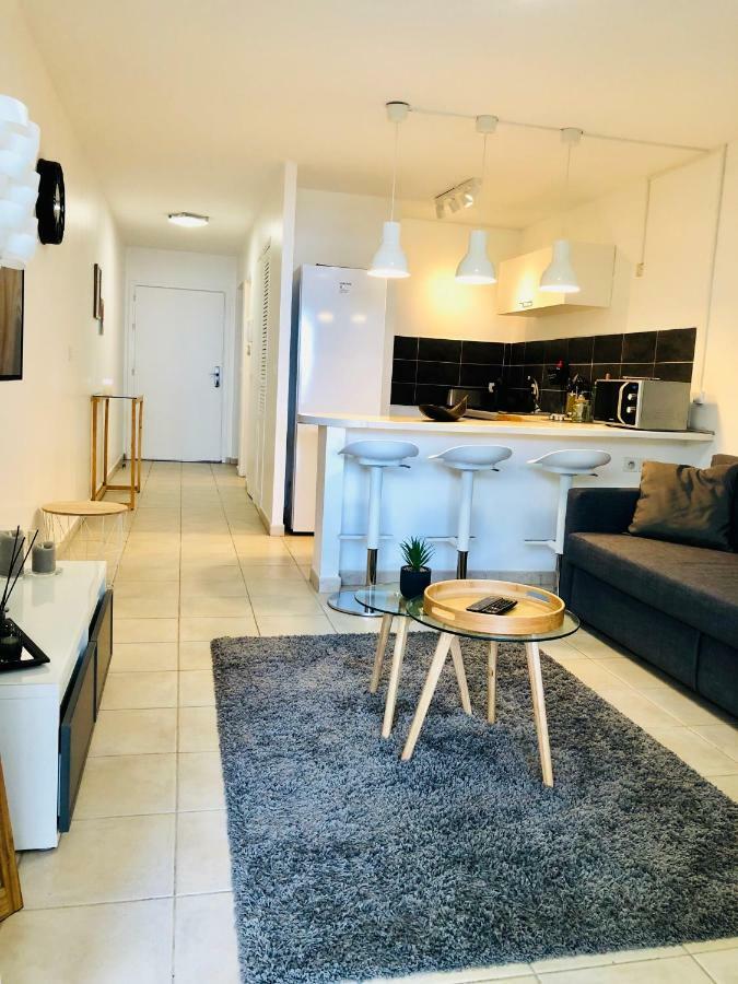 Appartement Au Bord De L'Eau Le Moule Exterior foto